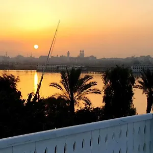 https://luxor-guest-house.hotels-luxor-egypt.com