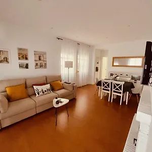 https://precioso-apartamento-en-plaza-de-las-canas.es-andalucia.com