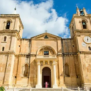 https://no-31-in-valletta.hotelssaintjulians.com