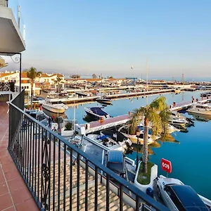 https://puerto-banus-marbella-front-line-218-instastay.1costadelsol.com