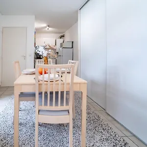 Appartement Standing Europole, Garage Privé, Calme, Netflix