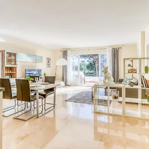 https://life-el-presidente-penthouse-pool-view.es-andalucia.com