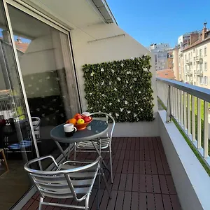 Appartement Plein Centre Avec Garage, Piscine Et Gardien